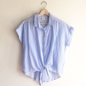 Good Luck Gem, buttoned shirt